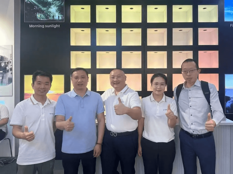 Gathering in Hong Kong·Excellent look back Gathering in HongKong International Lighting Fair (Autumn Edition) look back